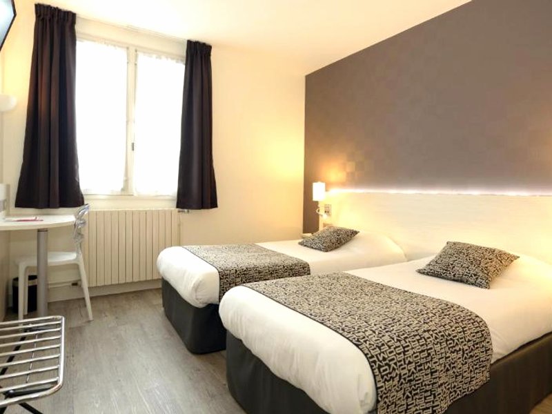 Contact Hotel du Cerfの写真