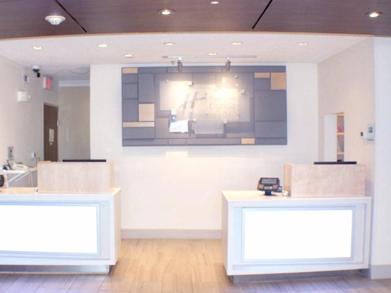 Holiday Inn Express & Suites Plainview by IHGの写真