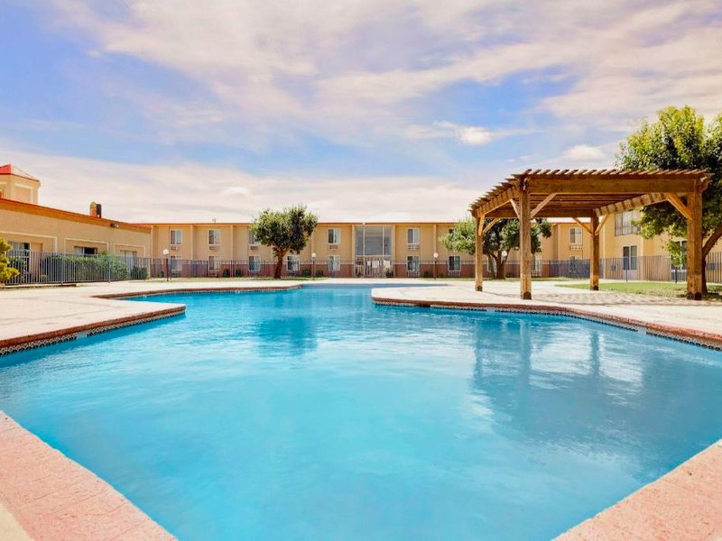 Super 8 By Wyndham Plainviewの写真