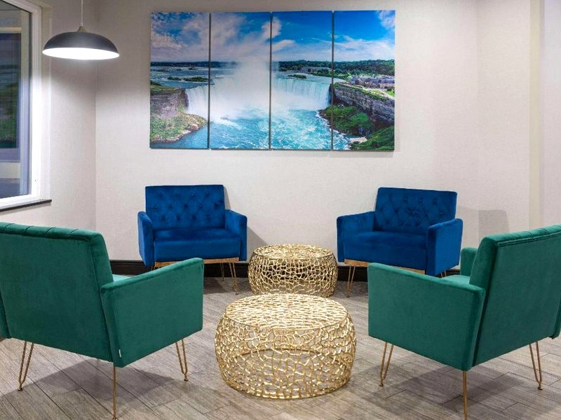 ラ・キンタ・イン・バイ・ウィンダム・バッファローエアポート (La Quinta Inn by Wyndham Buffalo Airport)の写真