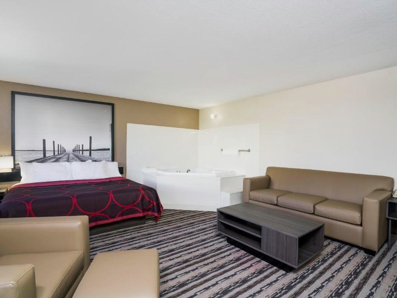 スーパー 8 バイ ウインダム スピリット レイク オコボジ (Super 8 By Wyndham Spirit Lake/Okoboji)の写真