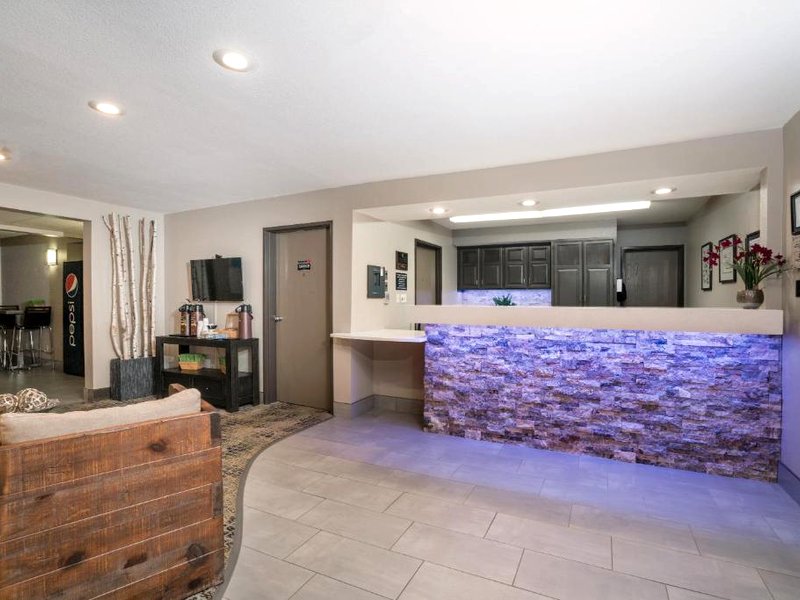 スーパー 8 バイ ウインダム スピリット レイク オコボジ (Super 8 By Wyndham Spirit Lake/Okoboji)の写真