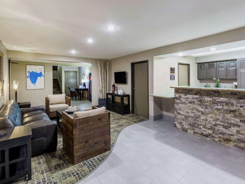 スーパー 8 バイ ウインダム スピリット レイク オコボジ (Super 8 By Wyndham Spirit Lake/Okoboji)の写真