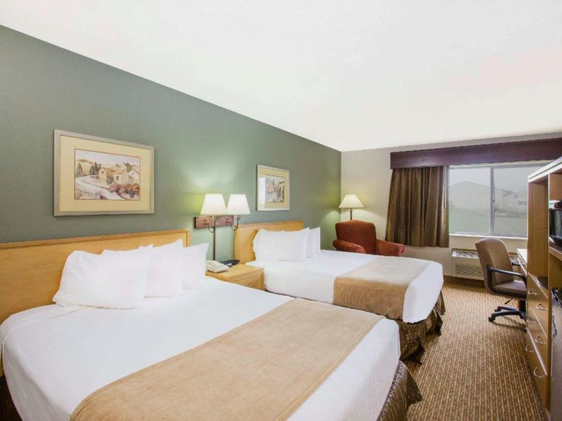 ラマダ バイ ウィンダム スピリット レイク オコボジ (Ramada by Wyndham Spirit Lake/Okoboji)の写真