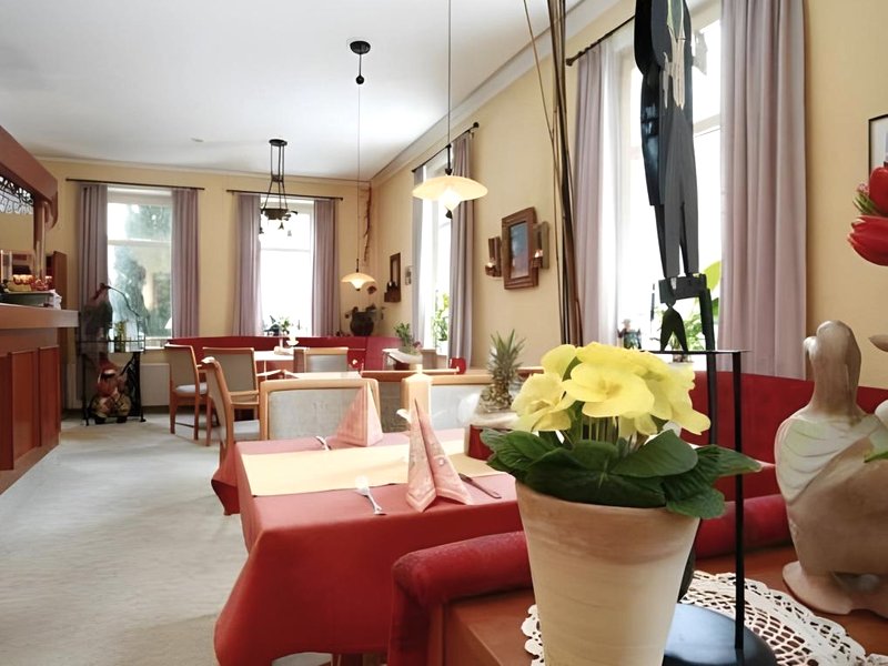 Landhaus Tewel Hotel mit Restaurantの写真