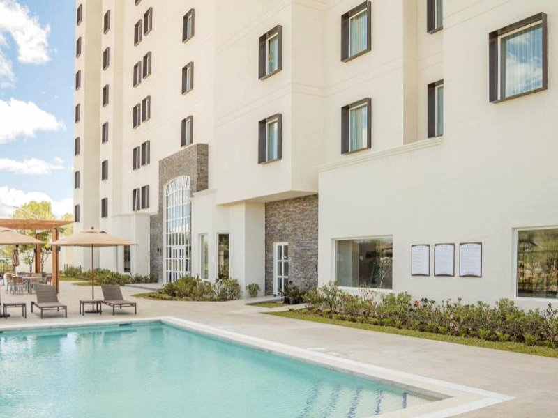 Staybridge Suites Irapuato By IHGの写真