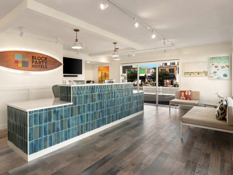 Beach House Deweyの写真