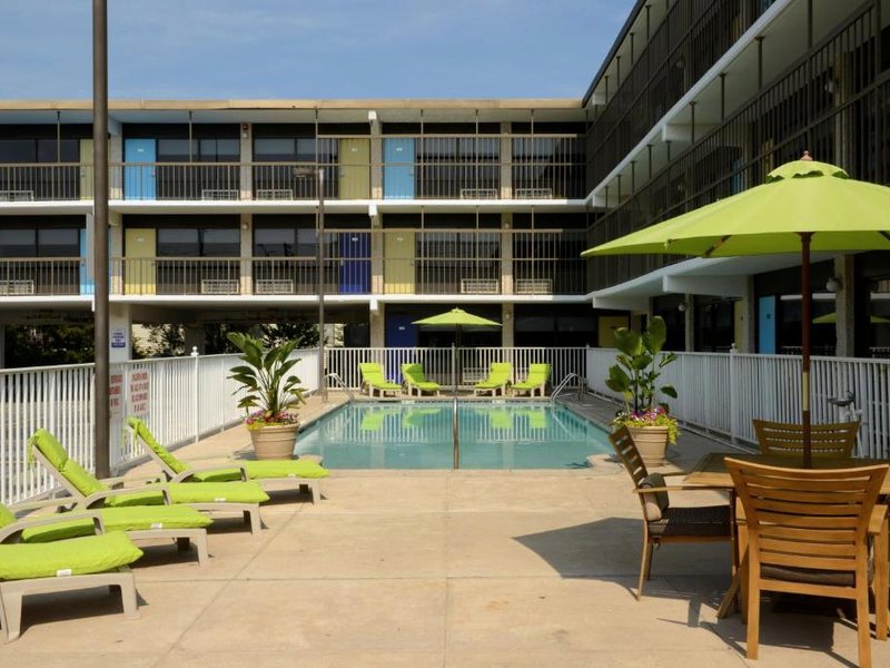 Beach House Deweyの写真