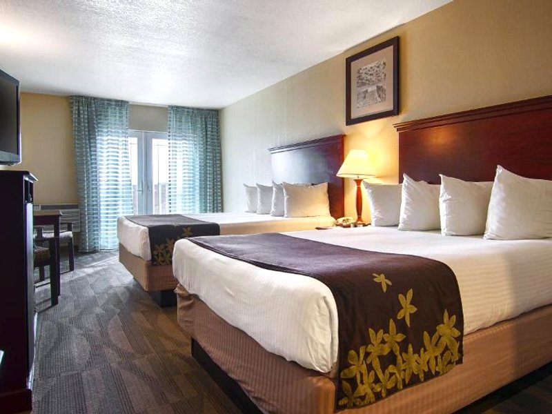 Gold Leaf Hotel of Deweyの写真