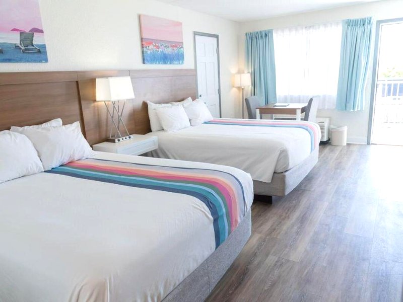 Admiral on Baltimoreの写真