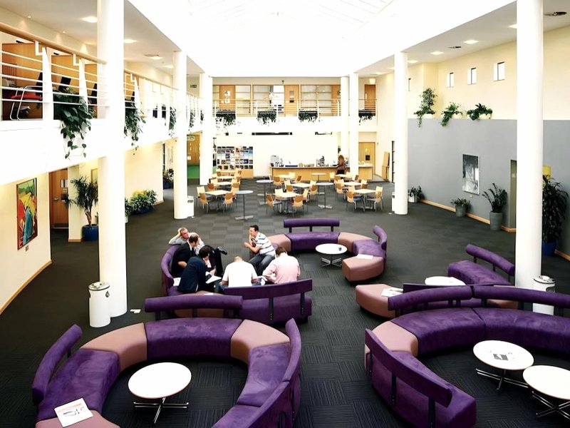 クランフィールド マネージメント デベロップメントセンター (Cranfield Management Development Centre)の写真