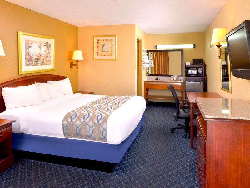 アメリカズ ベスト バリュー イン モンロービル (Americas Best Value Inn Monroeville)の写真