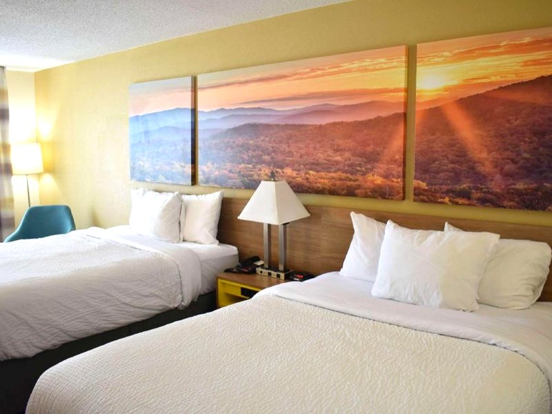 デイズ イン バイ ウィンダム リーズビル (Days Inn by Wyndham Reidsville)の写真