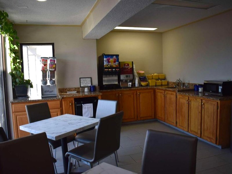 デイズ イン バイ ウィンダム リーズビル (Days Inn by Wyndham Reidsville)の写真