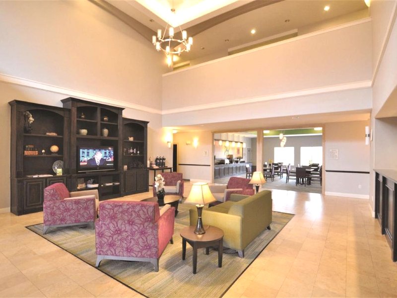 ラ キンタ イン&スイーツ バイ ウィンダム ブルックシャイア (La Quinta Inn & Suites by Wyndham Brookshire)の写真