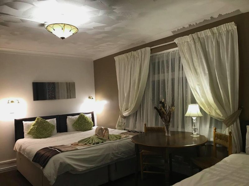 Acorn Lodge Guest House - Free parkingの写真