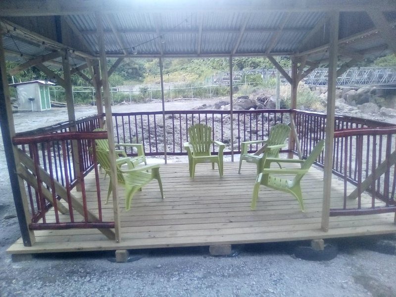 Natty Tropical Valleyの写真