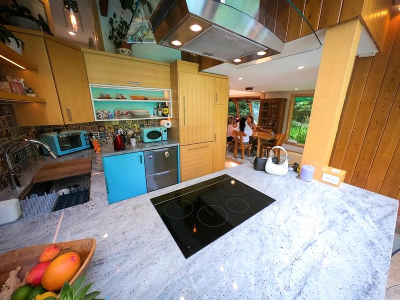 Riverside Retreat with Sauna & Hot Tub in Eloraの写真