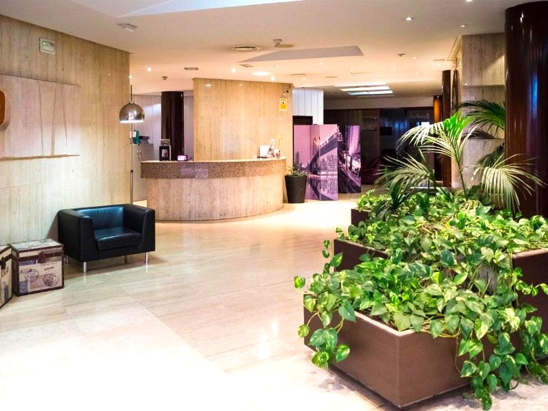 ホテル プエルトジャノ (Hotel Puertollano)の写真