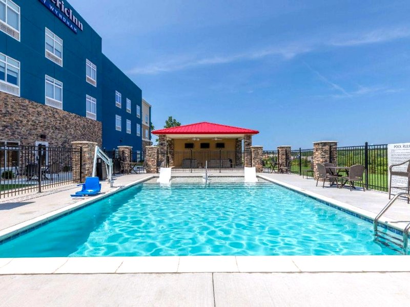 AmericInn by Wyndham Mountain Homeの写真