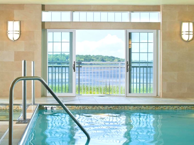 Newport Beach Hotel and  Suitesの写真