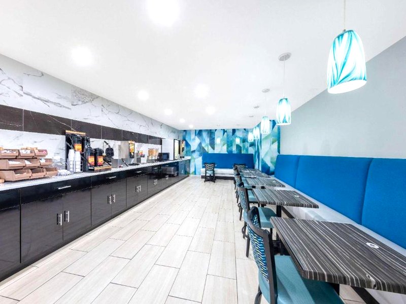 デイズ イン バイ ウィンダム スプリングビル (Days Inn by Wyndham Springville)の写真