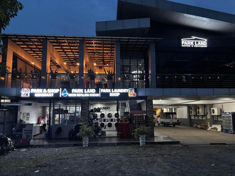 Park Land Suites & Restobarの写真