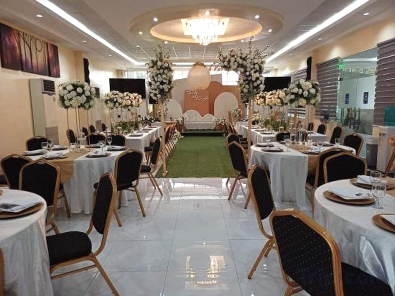 パーク ランド スイーツ アンド レストバー (Park Land Suites and Restobar)の写真