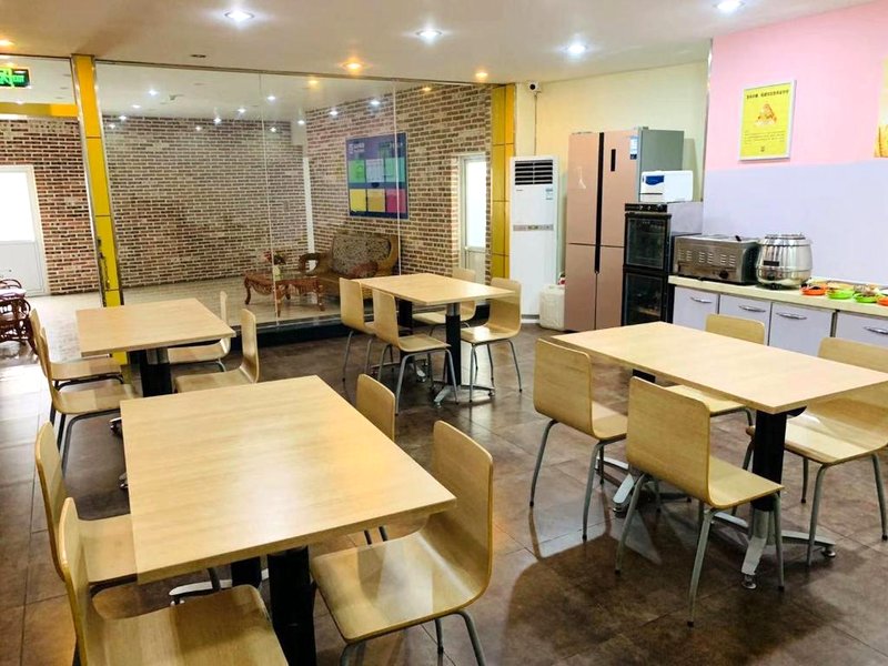 7 デイズ イン ライウー ニュー バス ステーション (7 Days Inn·Laiwu New Bus Station)の写真