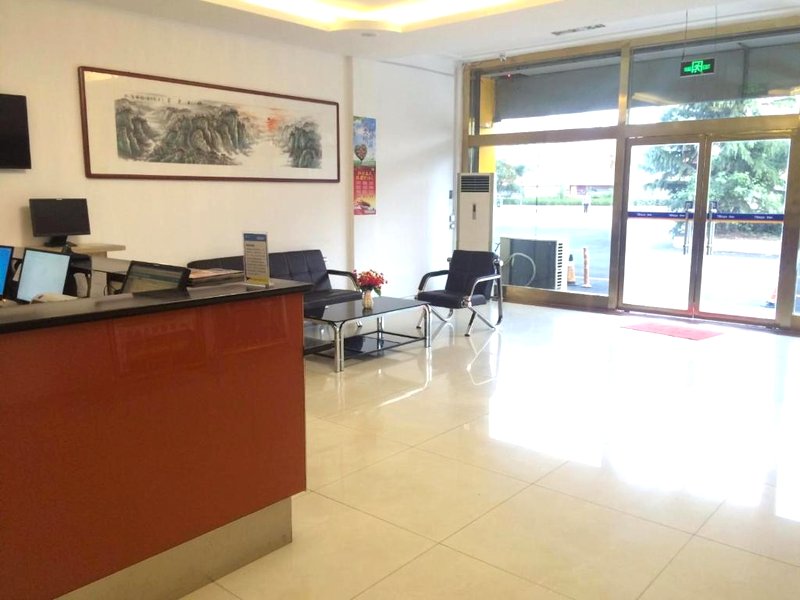 7 デイズ イン ライウー ニュー バス ステーション (7 Days Inn·Laiwu New Bus Station)の写真