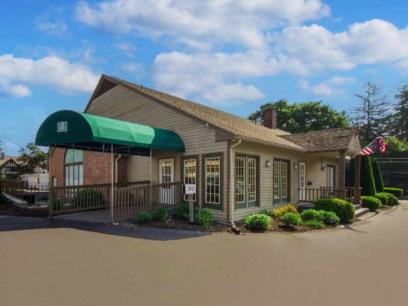 クオリティ イン (Quality Inn)の写真