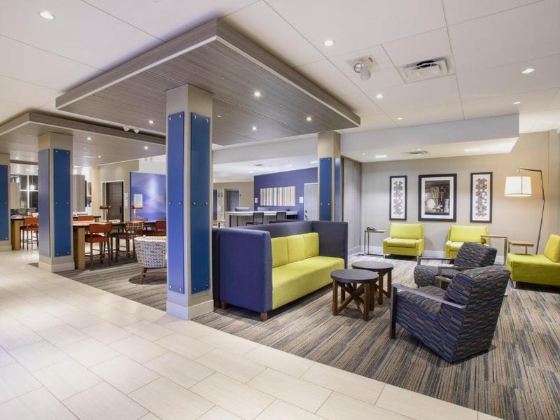 Holiday Inn Express And Suites Denver Ne - Brighton By IHGの写真
