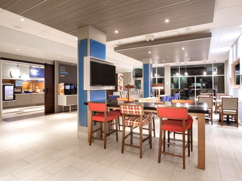 Holiday Inn Express And Suites Denver Ne - Brighton By IHGの写真