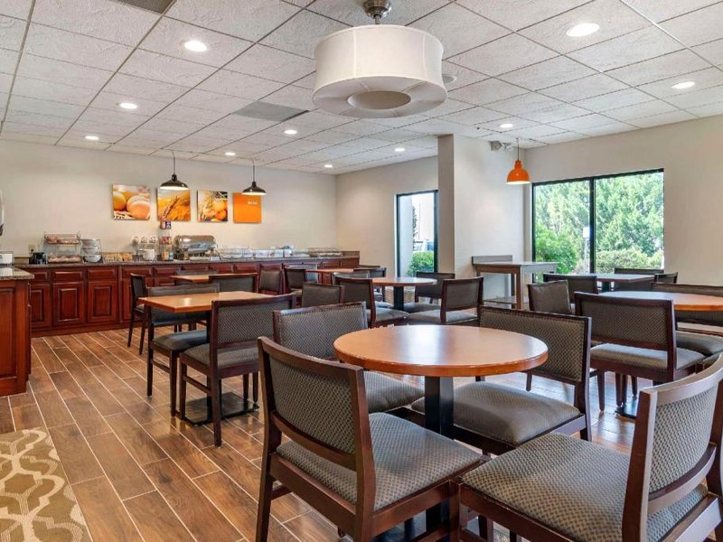 Comfort Inn & Suites Dahlonega University Areaの写真