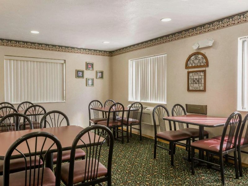 スーパー 8 バイ ウインダム ニュー スタントン (Super 8 By Wyndham New Stanton)の写真