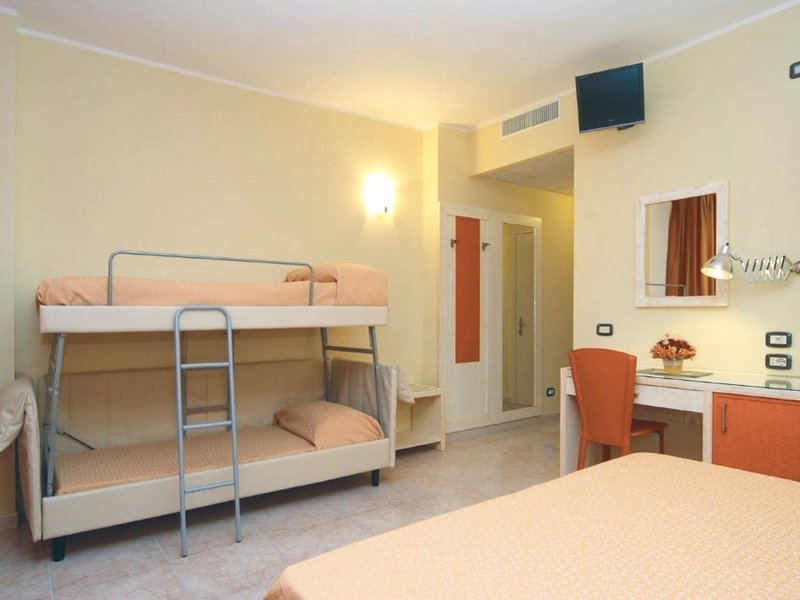 Hotel Cristal Eboliの写真