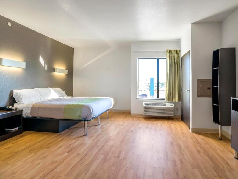 Studio 6 Buda, TXの写真