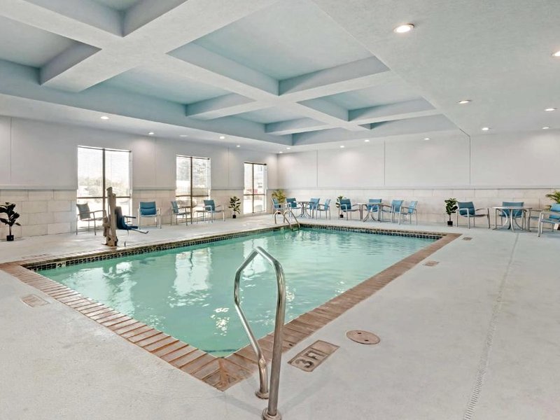 ベスト ウェスタン プラス ビューダ オースティン イン&スイーツ (Best Western Plus Buda Austin Inn & Suites)の写真