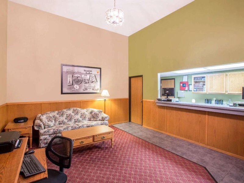 スーパー 8 バイ ウインダム ストーム レイク (Super 8 By Wyndham Storm Lake)の写真