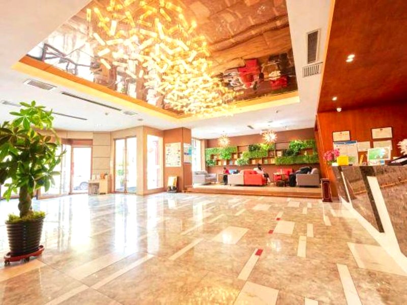 Yiju Fashion Hotel (Wuwei Railway Station Pedestrian Street)の写真