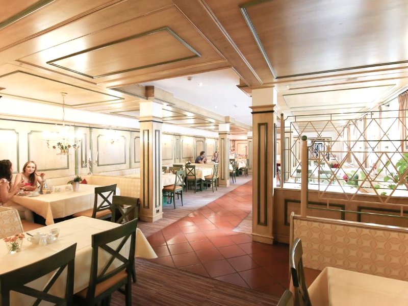 ホテル エルブガーリヒト ブンテス ハウス (Hotel Erbgericht Buntes Haus)の写真