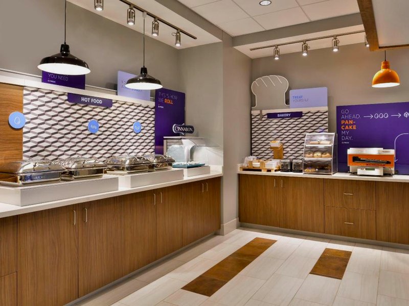 Holiday Inn Express & Suites - Marshalltown By IHGの写真