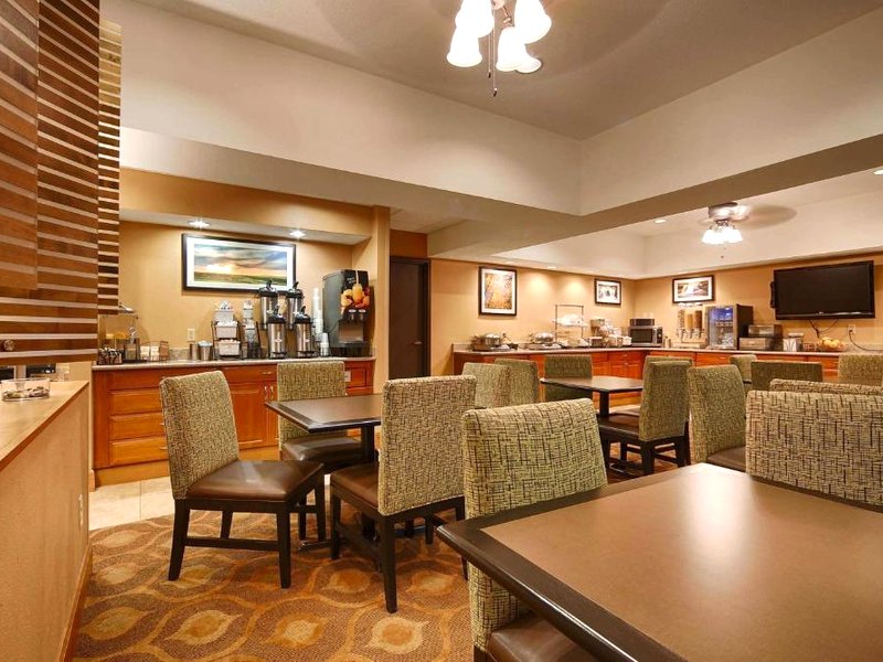 ベストウェスタン プラス ミシャワカ イン (Best Western Plus Mishawaka Inn)の写真