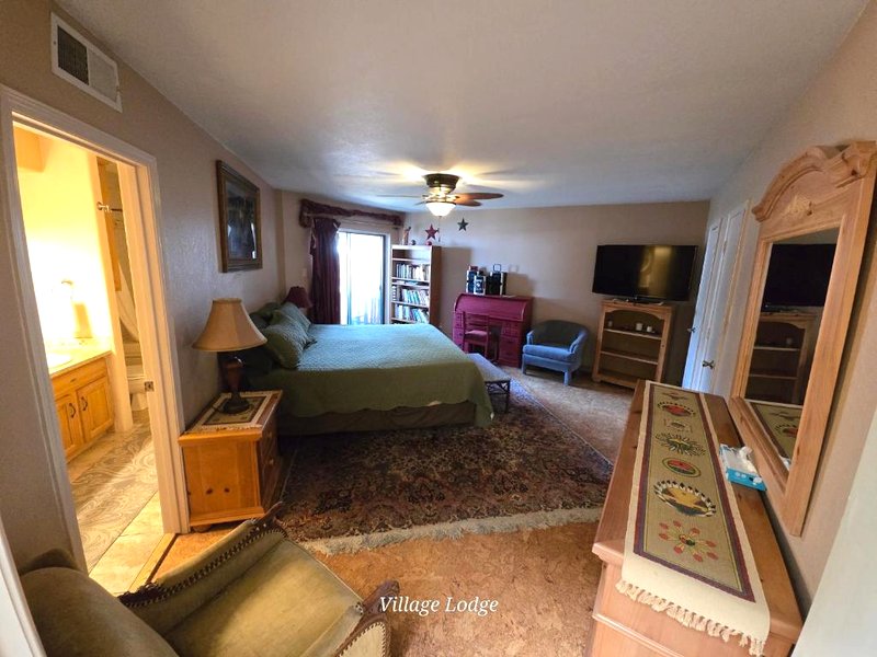 Village Lodgeの写真