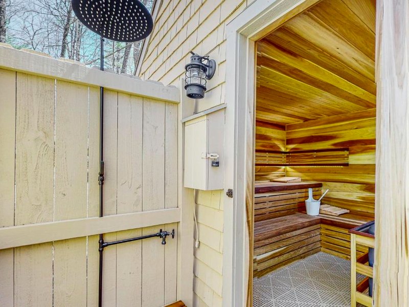 Waterfront Serenityの写真