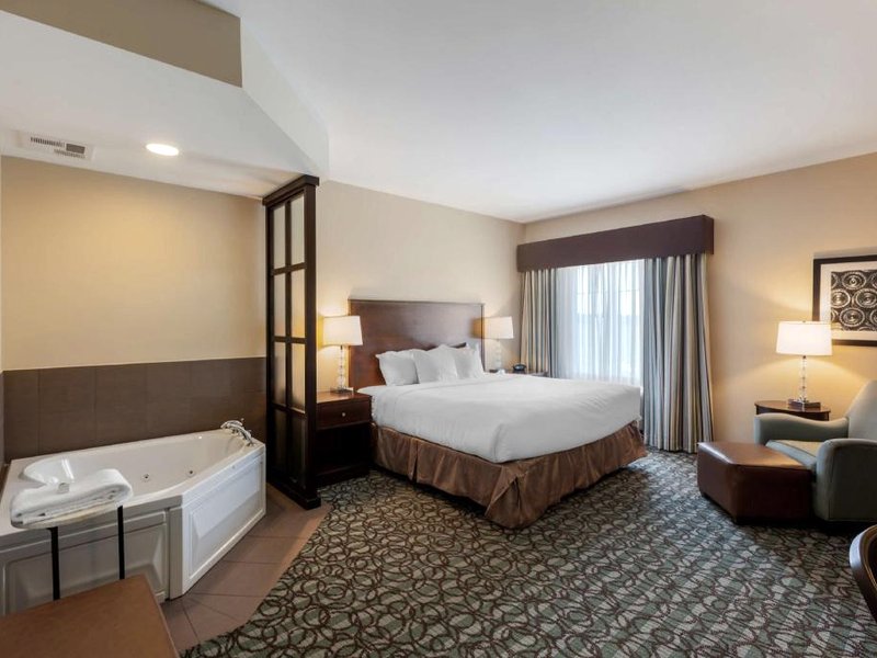 Best Western Plus Walkerton Hotel & Conference Centreの写真