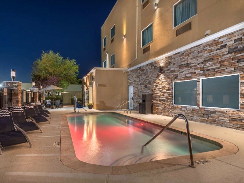 Best Western Plus Lake Jackson Inn & Suitesの写真