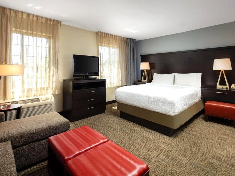 Staybridge Suites Fairfield Napa Valley Area by IHGの写真