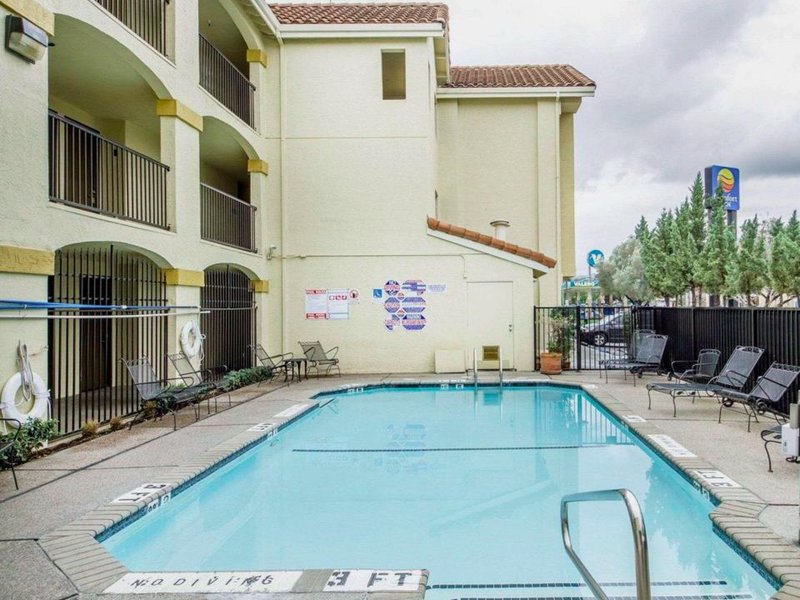 コンフォート イン フェアフィールド ナパ バレー エリア (Comfort Inn Fairfield Napa Valley Area)の写真