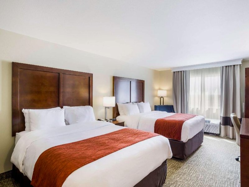 Comfort Inn Bonner Springs Kansas Cityの写真